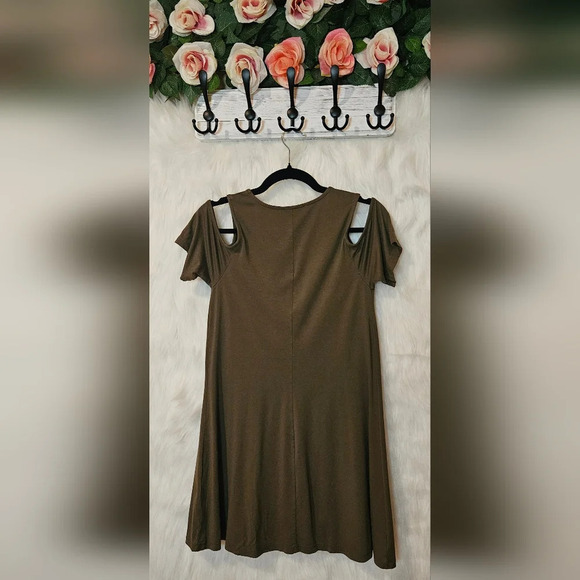 Pull&Bear Cutout Shoulder Mini Dress - Picture 3 of 5